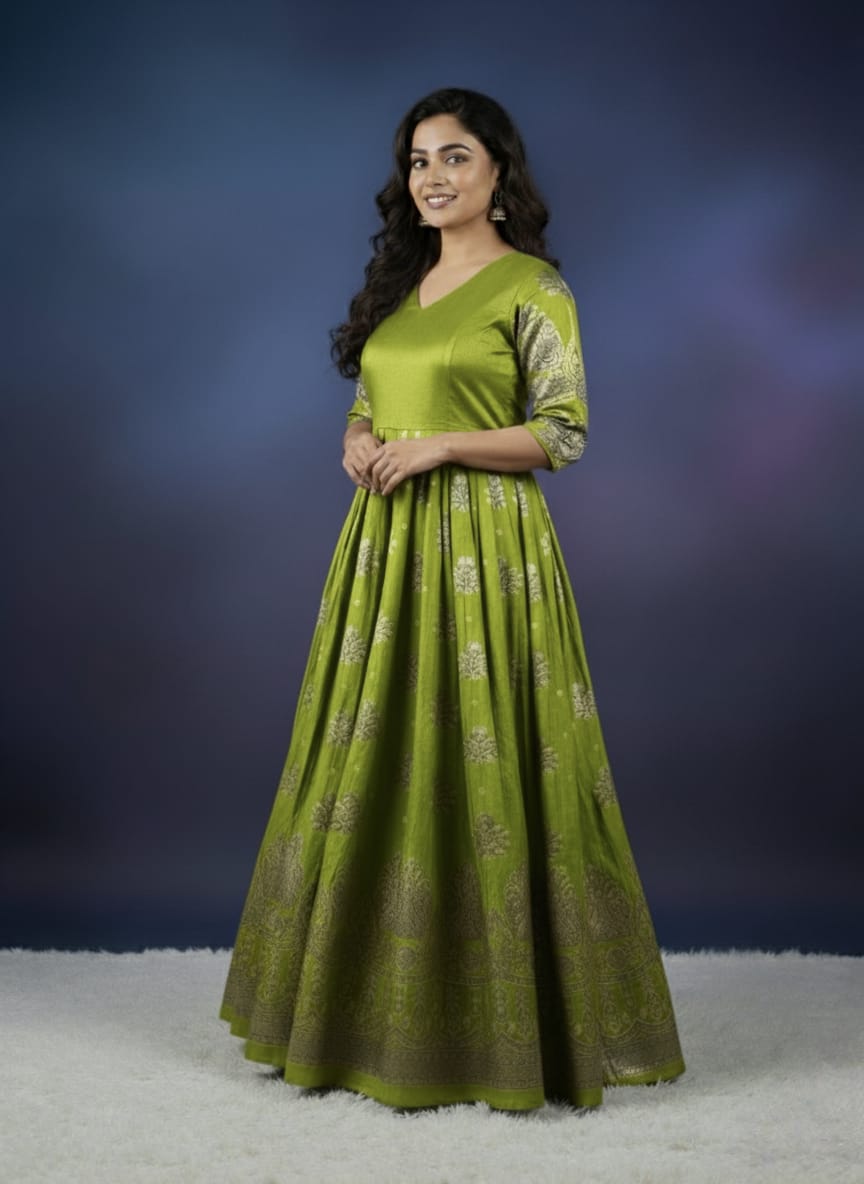 JAQUARD GOWN